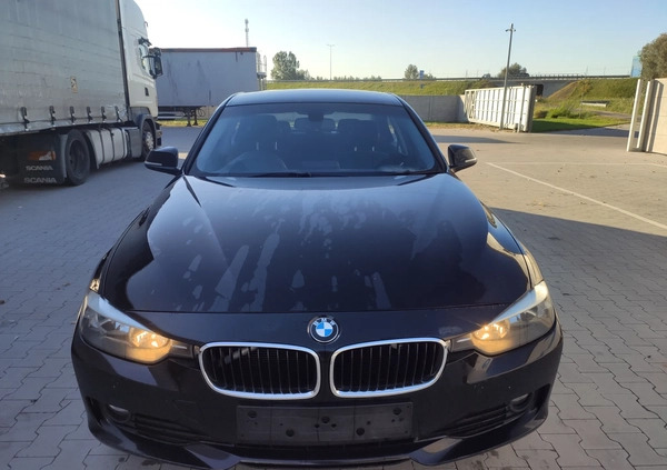 BMW Seria 3 cena 15950 przebieg: 183000, rok produkcji 2012 z Łomianki małe 106